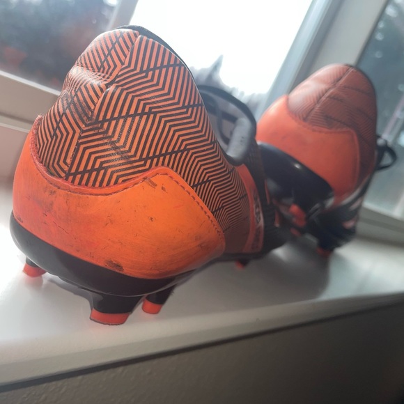 Under Armor Soccer/Flag Football Cleats - Picture 2 of 8